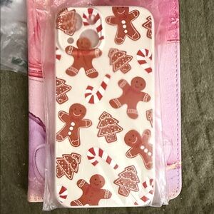 Gingerbread Pattern iPhone 13 Case - Cream